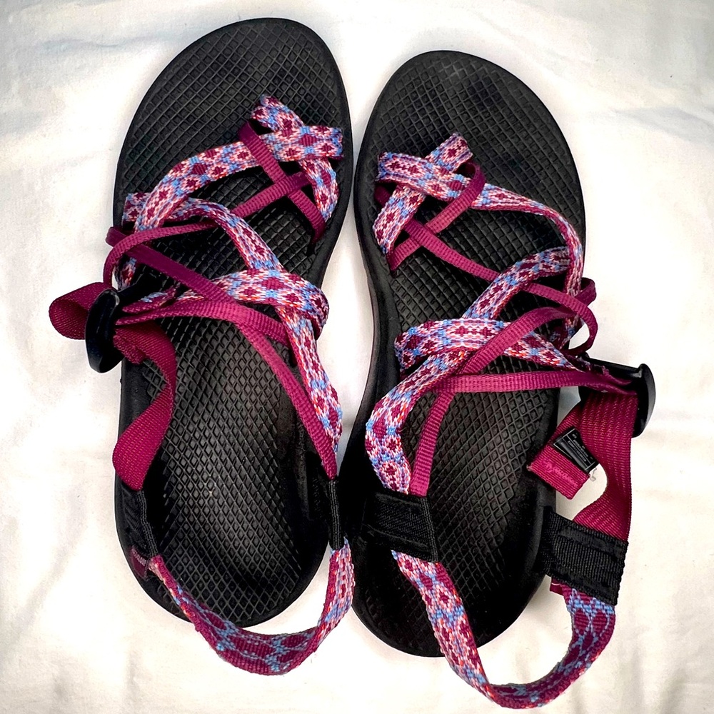Pre owned Chaco women’s sandals, strappy, size 8
